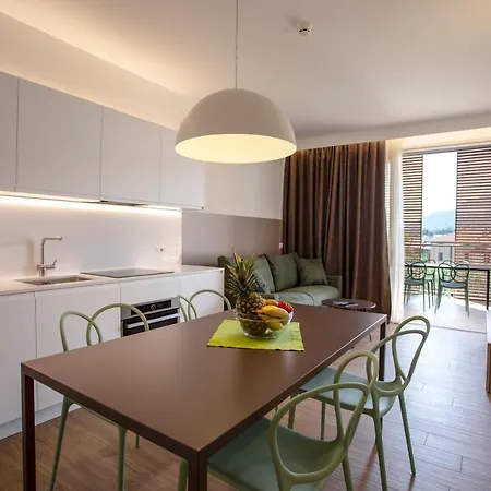 Residenza Olivo アパートホテル *
